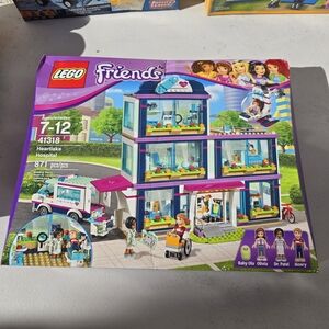 LEGO Friends Heartlake Hospital Building Set - Purple and Blue #41318